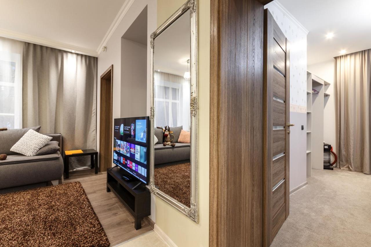 ParkCosyLux two bedrooms apart Free Parking Riga Buitenkant foto