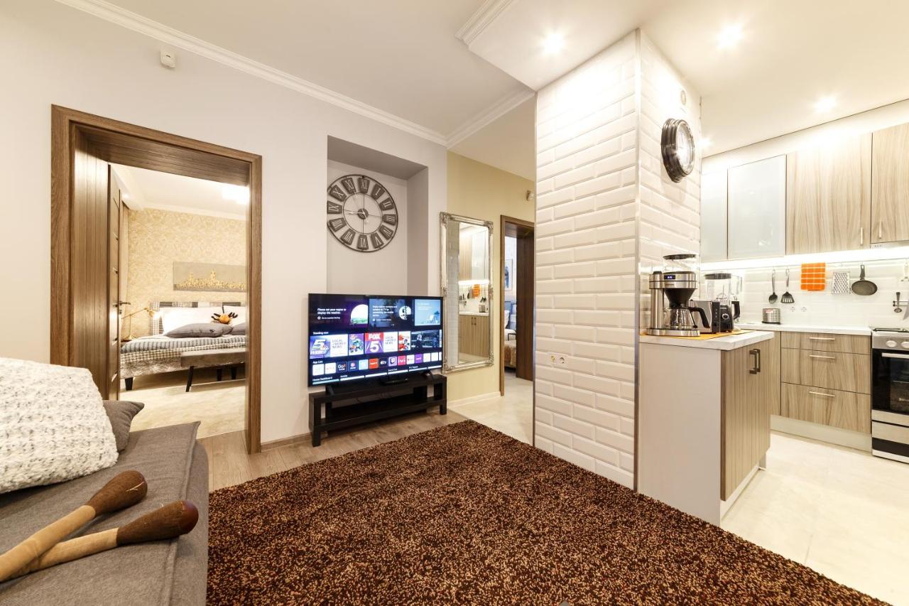ParkCosyLux two bedrooms apart Free Parking Riga Buitenkant foto
