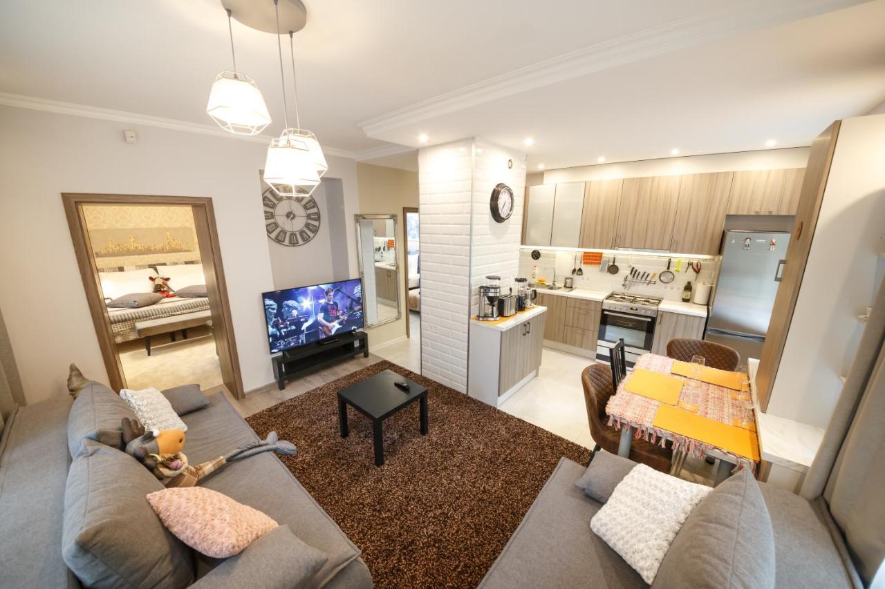 ParkCosyLux two bedrooms apart Free Parking Riga Buitenkant foto